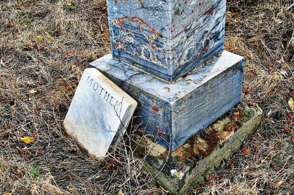 Mother Leaning SwittersB