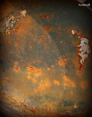 photography-earth-fry pan-rust-SwittersB