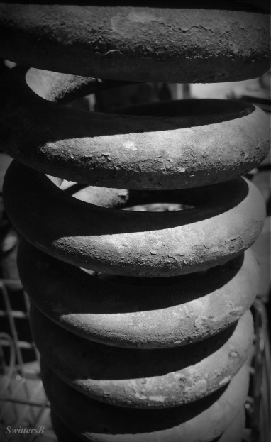coil-black and white-photography-steel-SwittersB