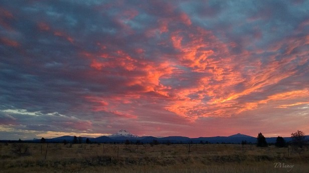 high desert-Central Oregon-Sunset-Clouds-Tony Muncy-SwittersB