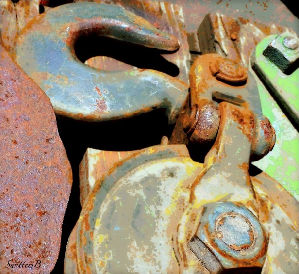 hook--pulley-rust-rustic-photography-SwittersB