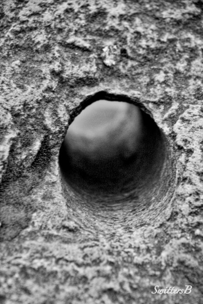 hole in the wall-rock-hole-photography-SwittersB