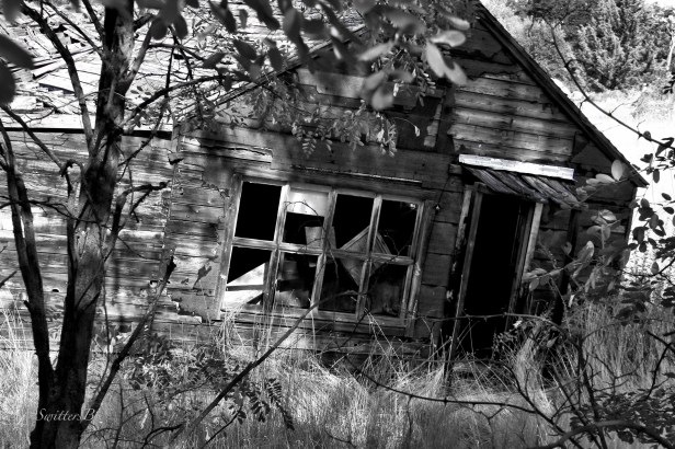 old house-Tygh Valley-Oregon-photography-SwittersB