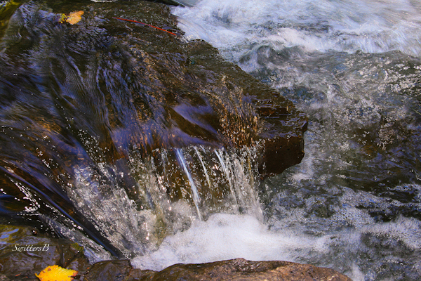 over the edge-SwittersB-water-rapids-Oregon-river-photography