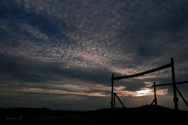 the gates-ranch-early morning-Oregon-photography-SwittersB