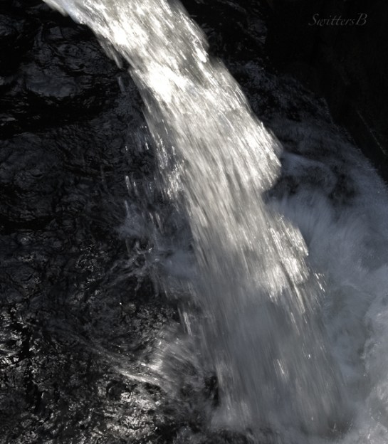 ic-waterfall-water-frozen-photography-SwittersB