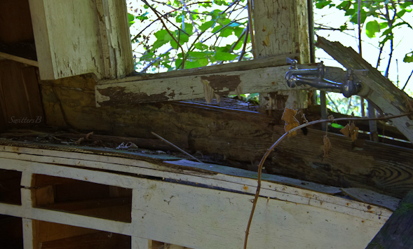 kitchen sink-sink-old house-abandoned-photography-SwittersB