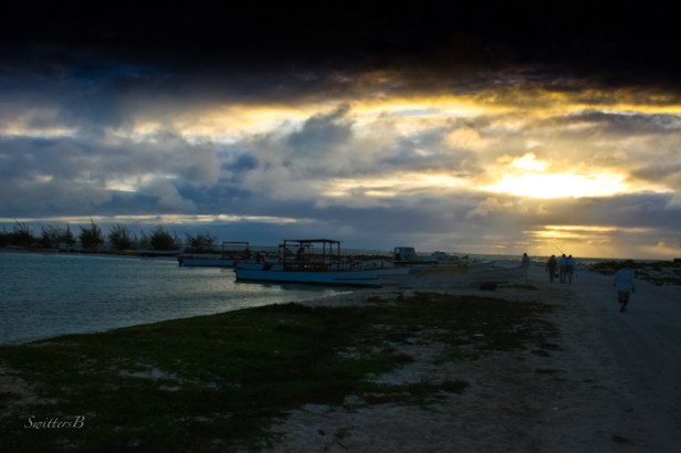 Christmas Island-early morning-fishing boats-photography-SwittersB-