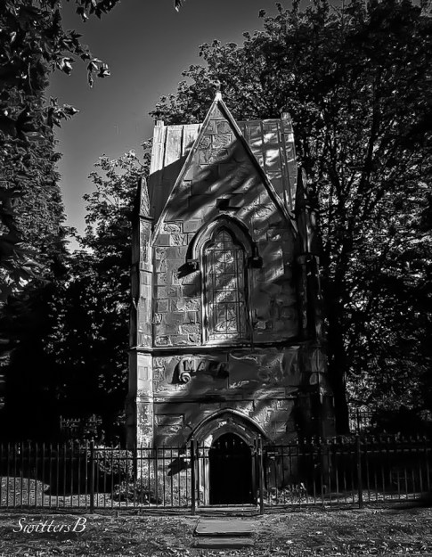 Lone Fir-Mausoleum-cemetery-Portland-SwittersB