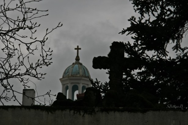 crosses-bell tower-church-Portland-St. Andrews-SwittersB