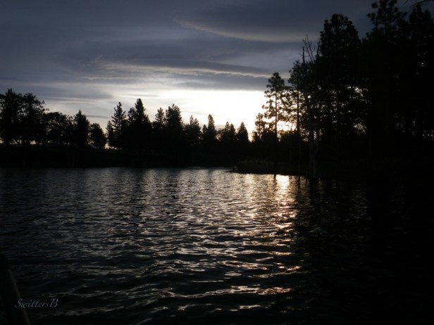 last light-dusk-lake-dark clouds-sunset-SwittersB-Oregon