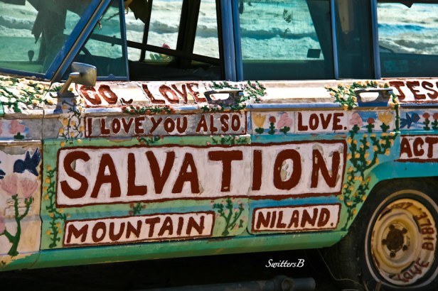 salvation mountain-car-SwittersB