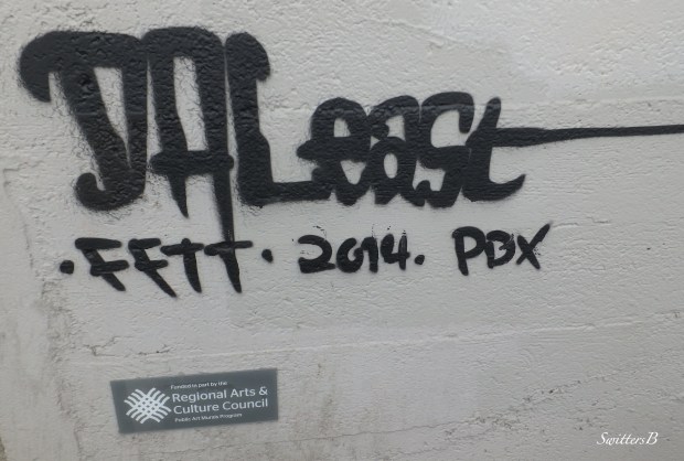 DALeast signature-mural-Portland-photo