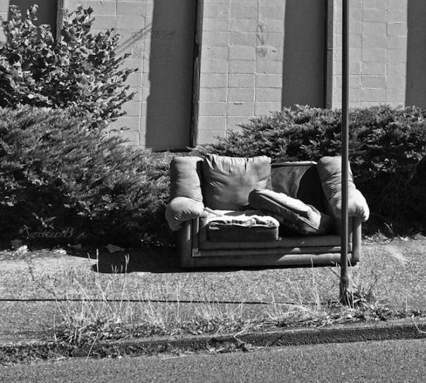 bus stop-SE Portland-old couch-SwittersB