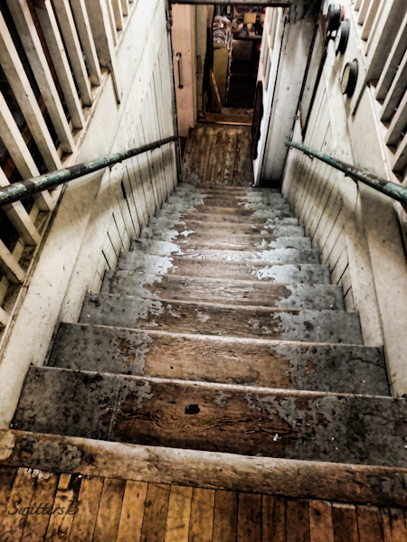 Stairway-Hippo Hardware-Portland-SwittersB