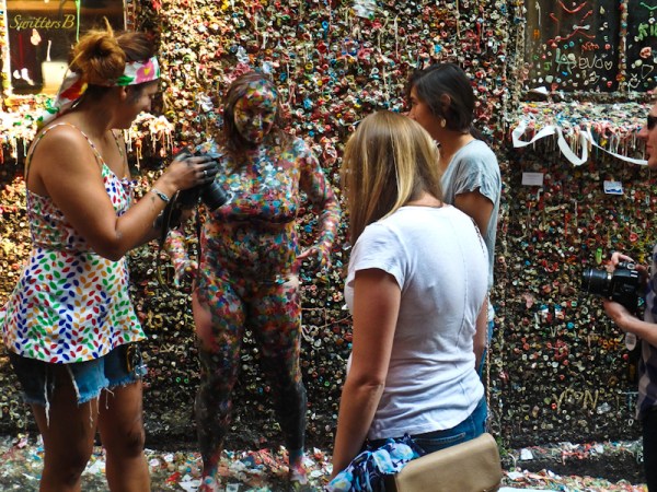 gum wall, painted girl, Seattle, SwittersB