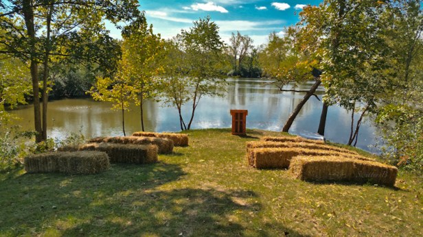 lakeside-service-gathering-Summer-SwittersB