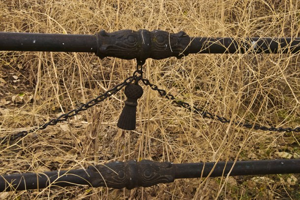 cemetery fence-grave site-Oregon-SwittersB-3