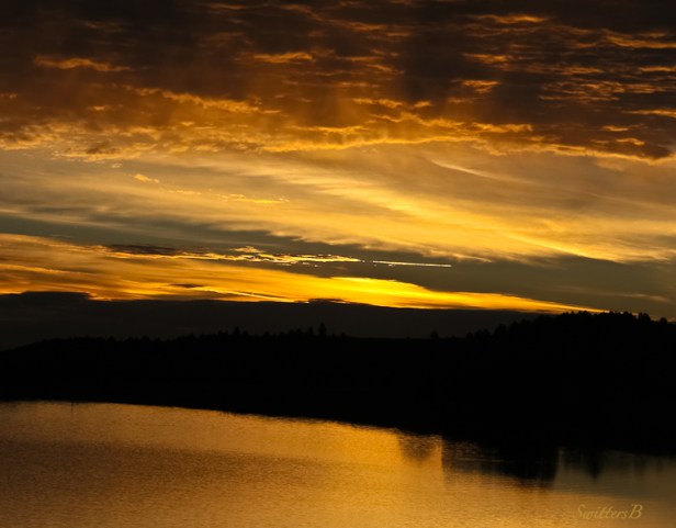 glorious dawn-blessed-lake-clouds-SwittersB