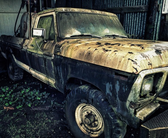 old pickup-seldom used-farm-SwittersB-Edit