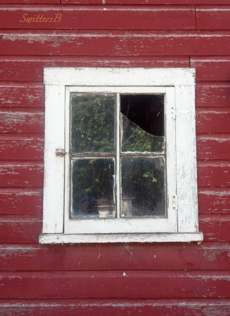 old barn-broken window-farm-SwittersB
