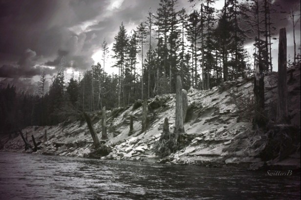 sandy-river-water-levels-dark-sky-swittersb