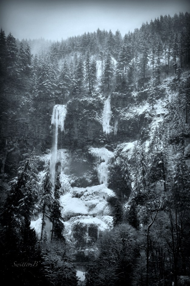Multnomah Falls-Oregon-SwittersB.jpg