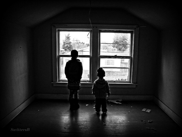 kids-attic window-old house-SwittersB-2