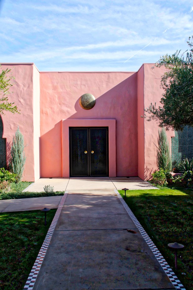 sands-double doors-walkway-swittersb